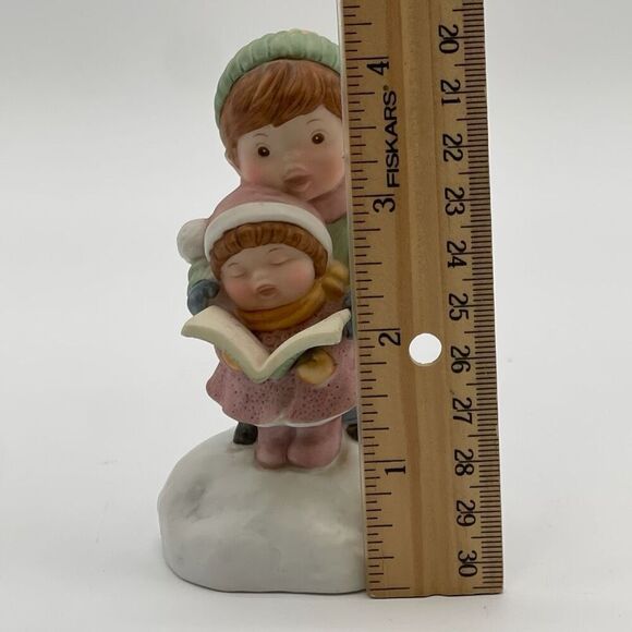 Vtg AVON Joy To The World Children Song Book Wind-Up Porcelain Musical Figurine - Picture 7 of 16